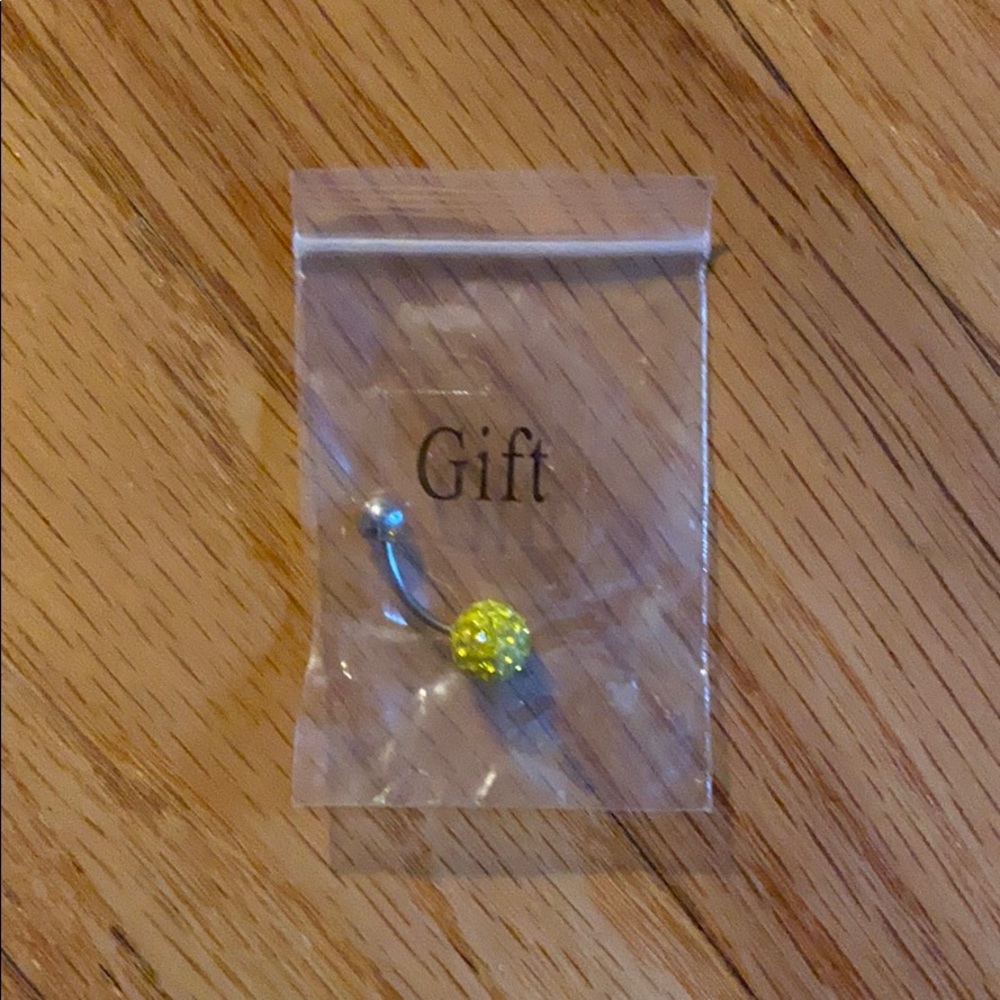 belly ring yellow